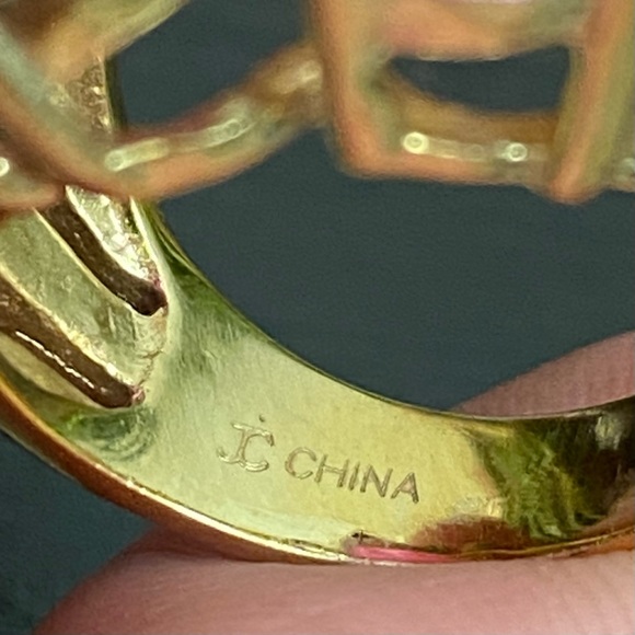 JC China Signed Pink Fuchsia Pink Cluster Crystal Cocktail Ring Size 5.5 - Picture 16 of 16